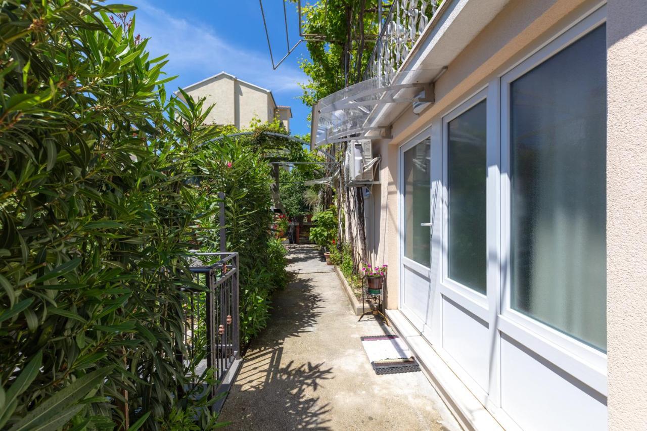 Studio Apartment Oleander Split Exterior foto